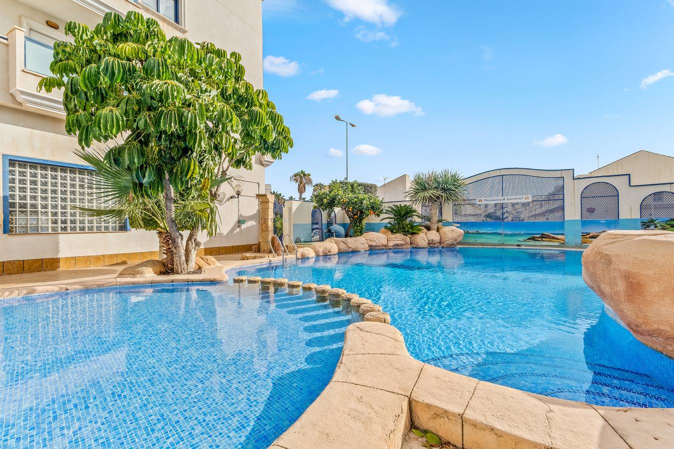 2-Bed Pool-Views